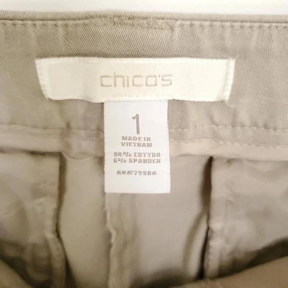Chicos Womens Pants Size 1 (Medium) Beige Tan Straight Leg Capri Solid Cropped - Picture 3 of 10